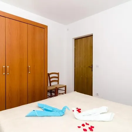 Mony-one Bedroom With Terrace - Ground Floor Appartement Dubrovnik